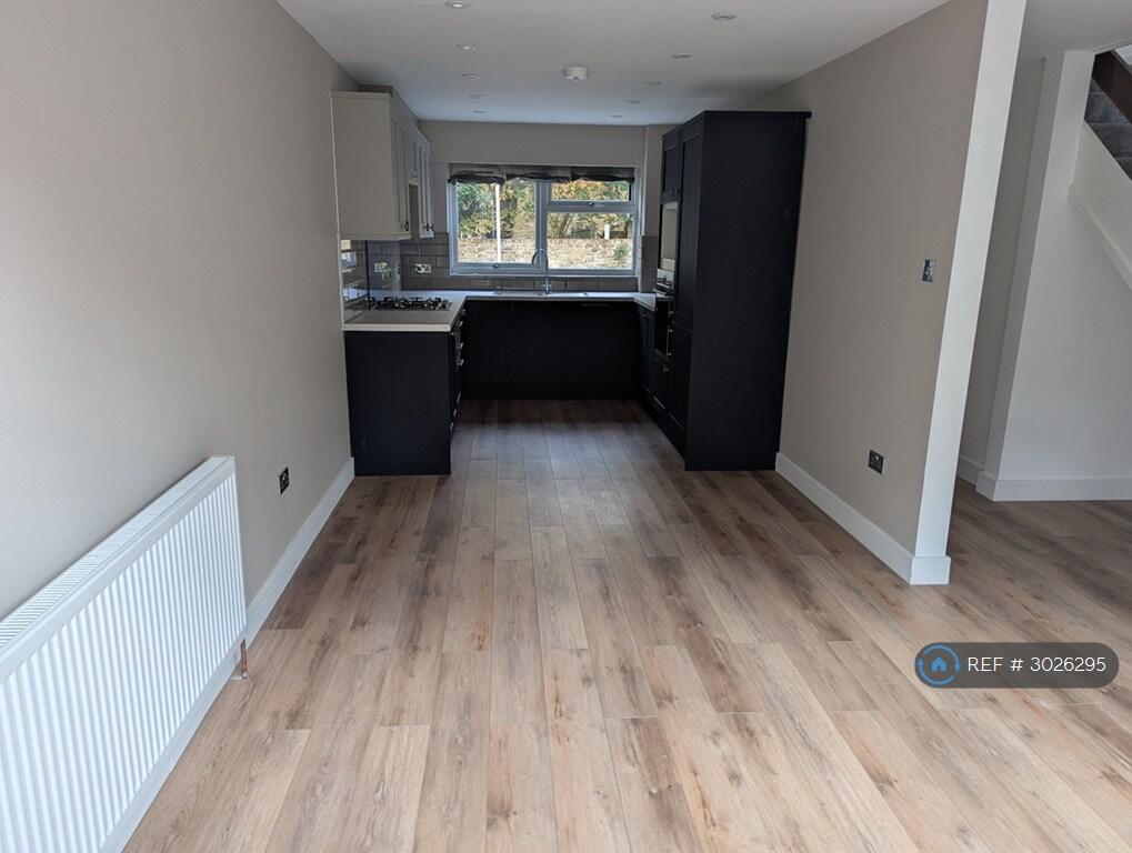 House in London - View 3