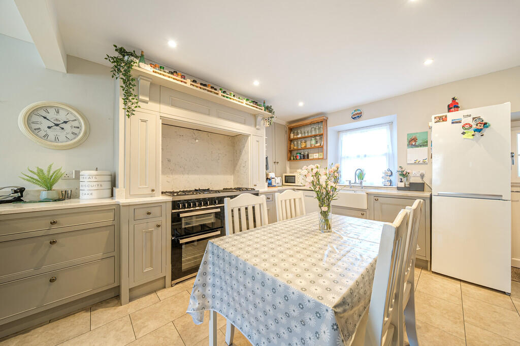 2 Cragg Terrace, High Street, Ingleton, LA6 3AD  photo 5