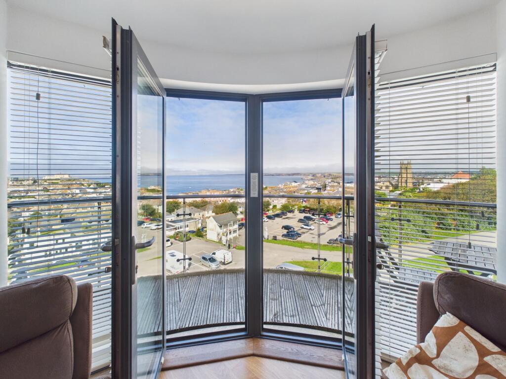 Apartment in Truro - View 4