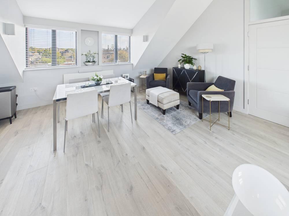 Apartment in Cotswold, Cirencester - View 5