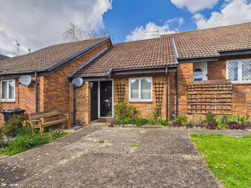 Main image of property: Ratby Close, Lower Earley, Reading, RG6 4ER