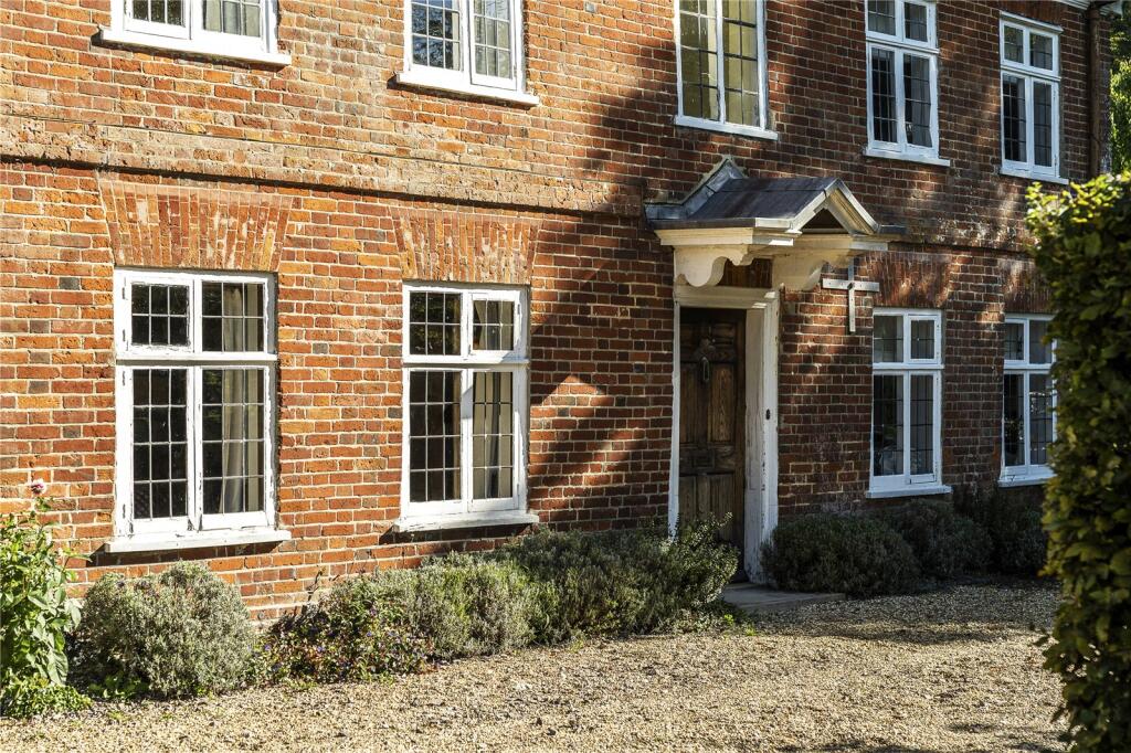 House in Southampton - View 3