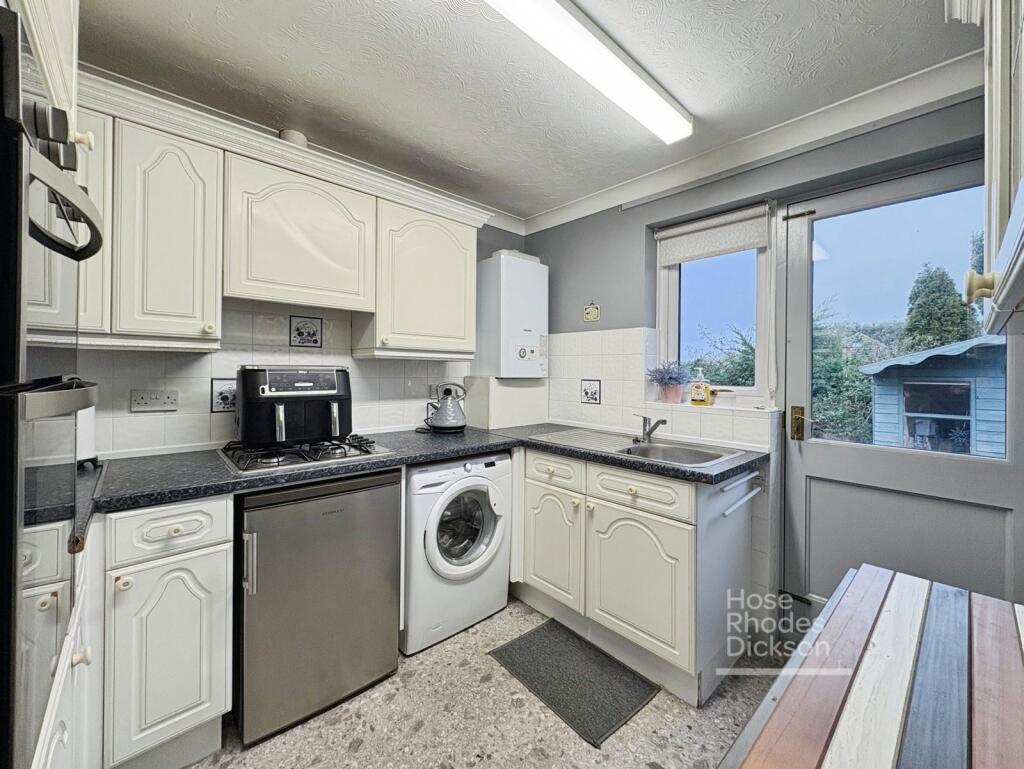 Sadlers Close, Ryde, Isle of Wight photo 3