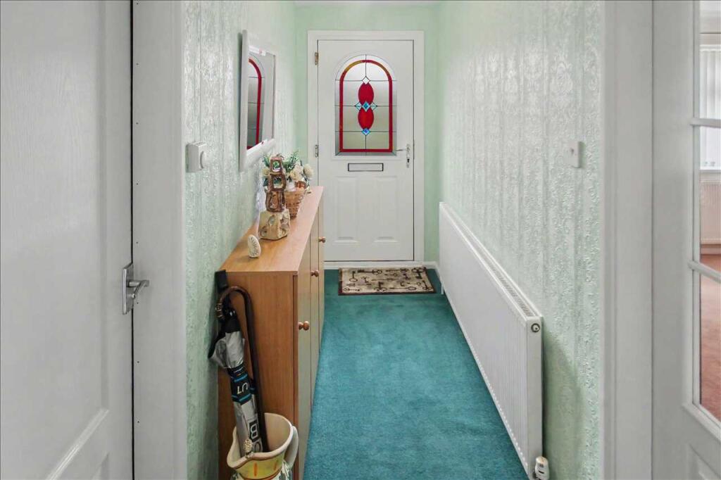 House in Broxtowe, Eastwood - View 3