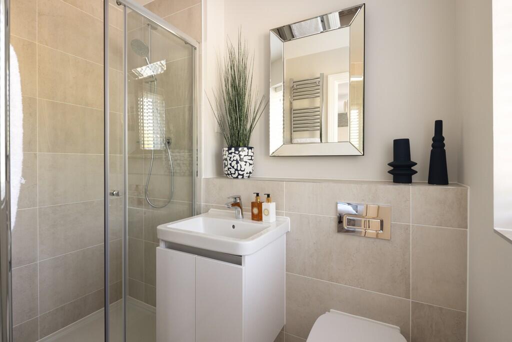 House in Finchampstead - More