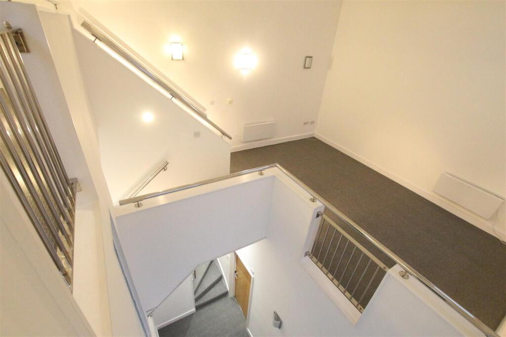 House in Northampton - View 4