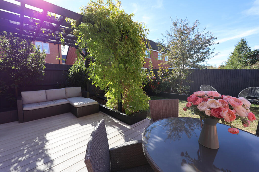House in Hemel Hempstead, Berryfields - View 4