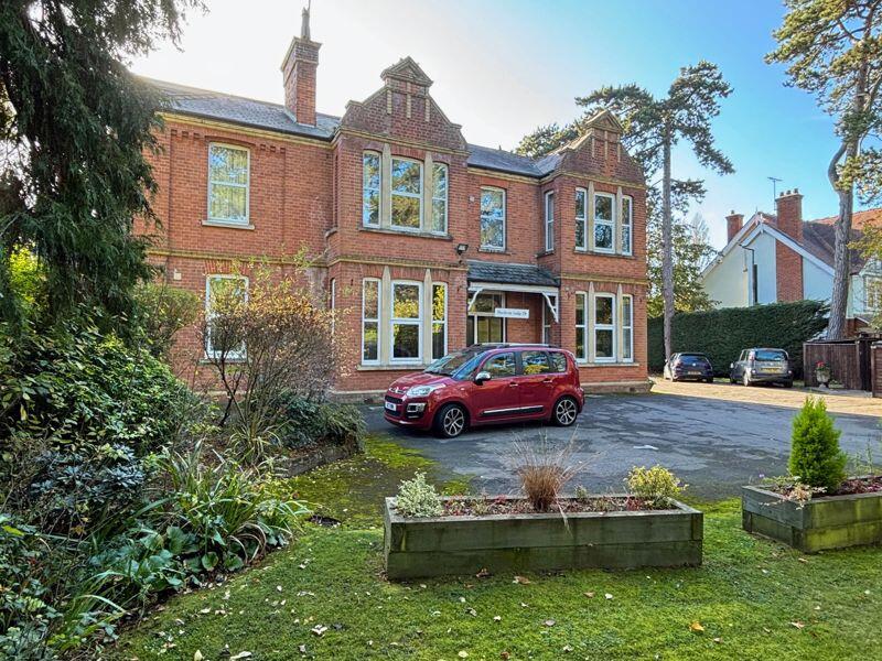 Main image of property: Hucclecote Road, Hucclecote, Gloucester