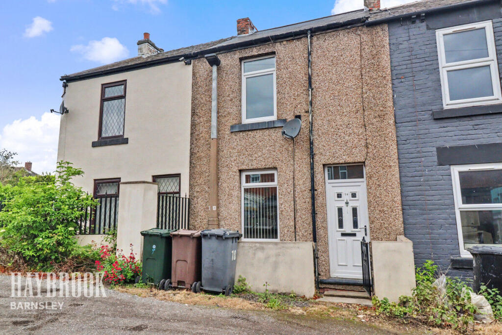 2-bed terraced on Barugh Green Road, Barnsley, £120,000