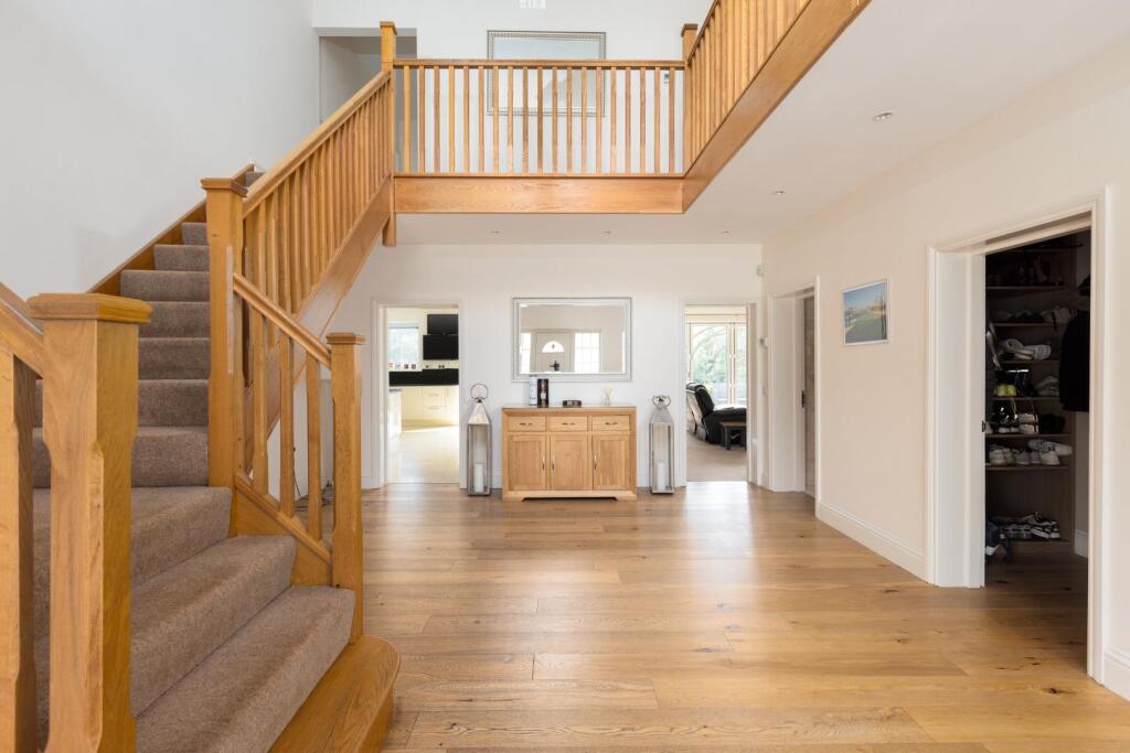 House in Bristol, Longwell Green, Oldland
