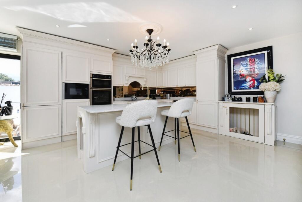 House in Chelmsford - View 4