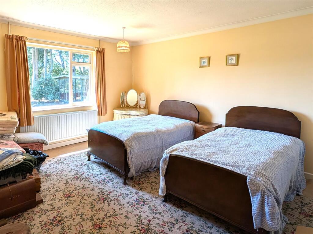 House in Ipswich - View 4