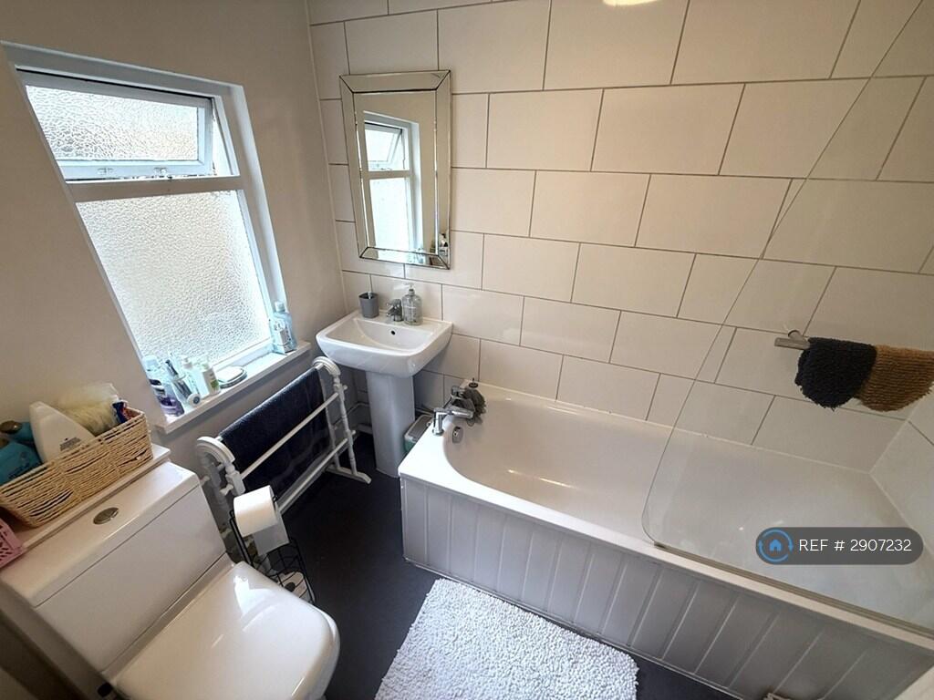 4 bedroom terraced house for rent