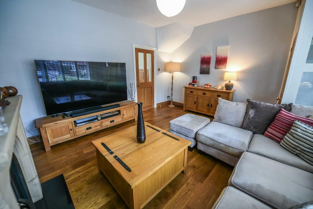 Lock Road, Altrincham photo 4