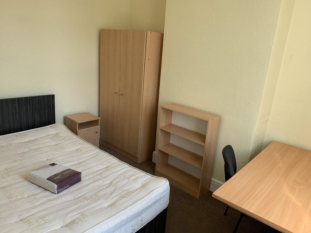 Main image of property: Broad Street, Loughborough, Leicestershire, LE11