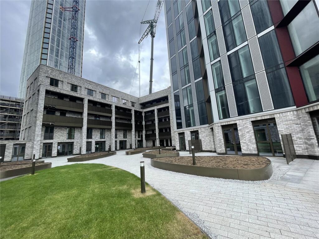 Main image of property: Park View, Victoria Riverside, 190 Dantzic St, M4