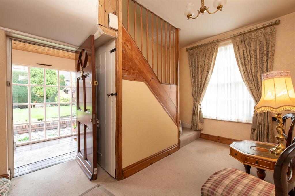 Hall Lane, Hagley photo 4
