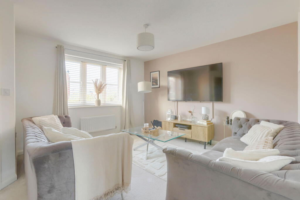 Rose Way, Edwalton, Nottingham, NG12 4JE photo 2
