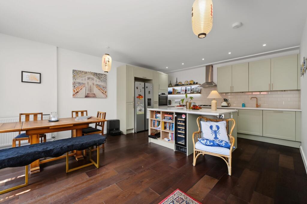 Apartment in London - View 4