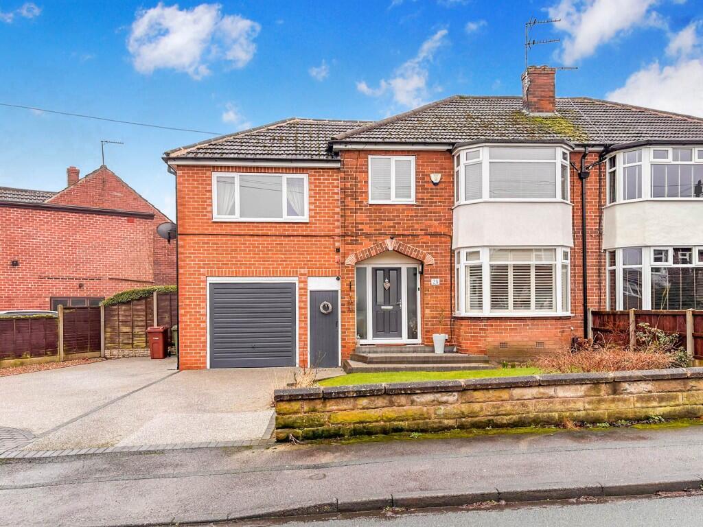 Main image of property: Lynwood Crescent, Pontefract, West Yorkshire, WF8