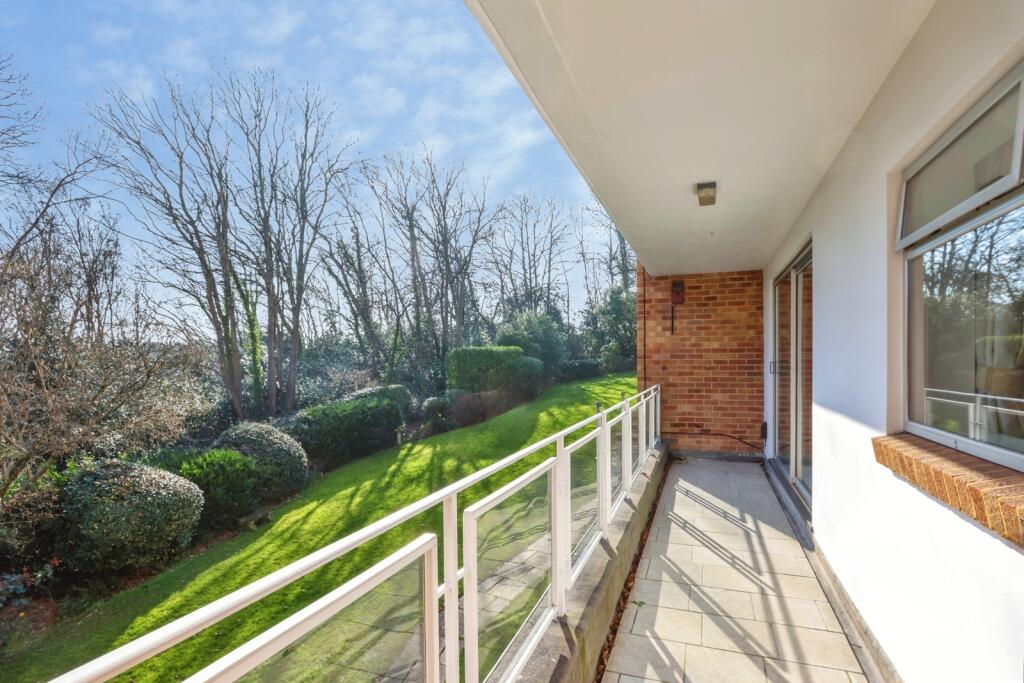 Wallace Road, Broadstone, Dorset, BH18 photo 4