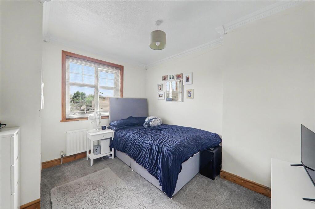 House in Brighton - More