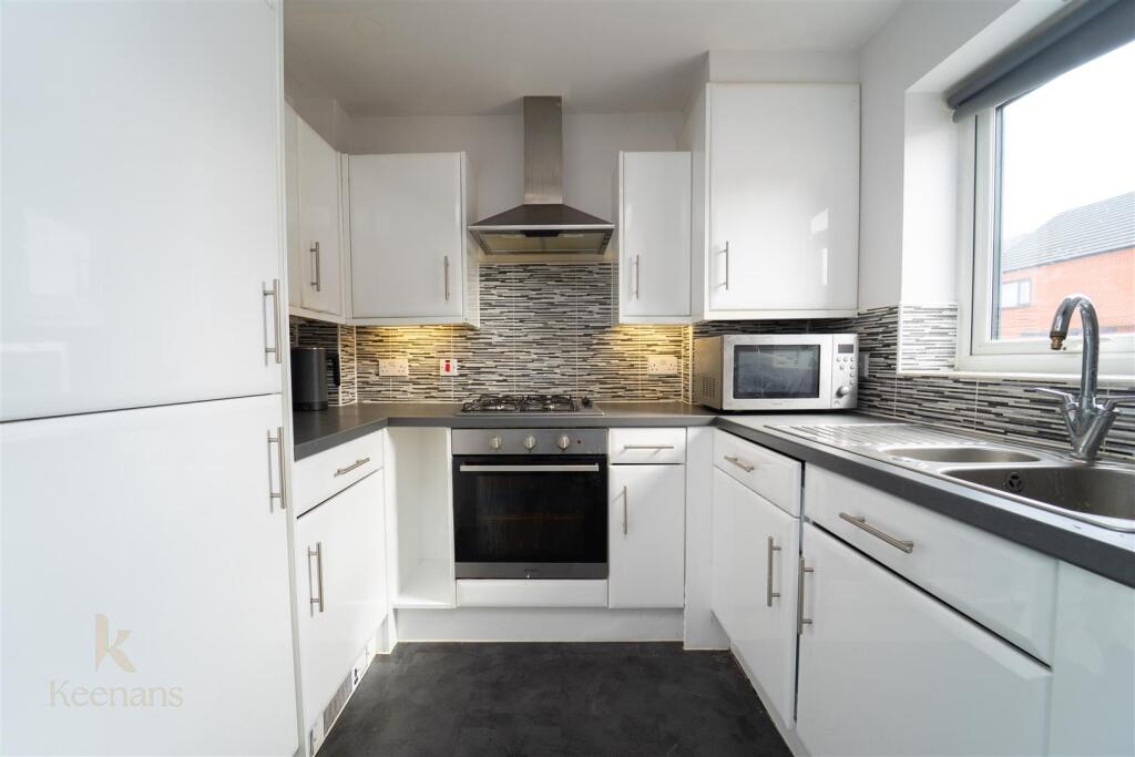 House in Salford, Greater Manchester - View 4