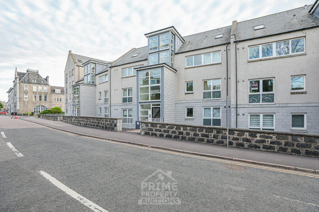 Main image of property: 7 Dee Village 3FF, Millburn Street, Aberdeen, Aberdeenshire, AB11 6LG