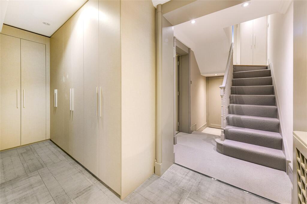 4 bedroom terraced house for rent