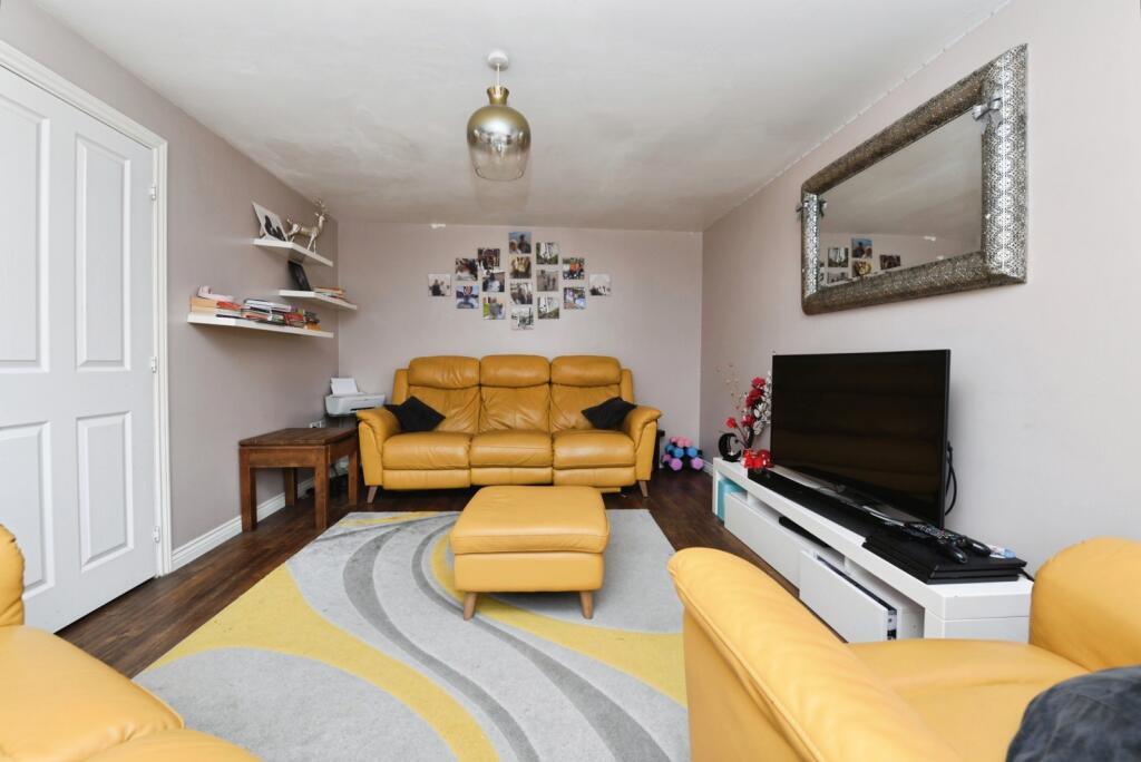 House in Colchester, Essex - View 6