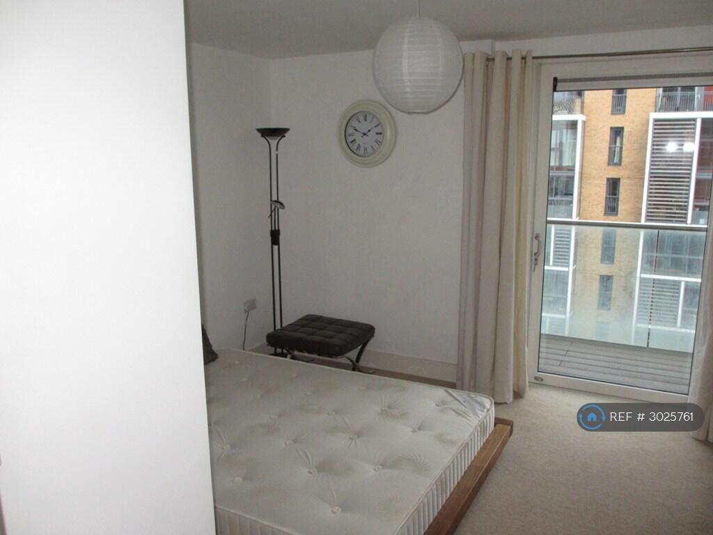 Apartment in London - View 2