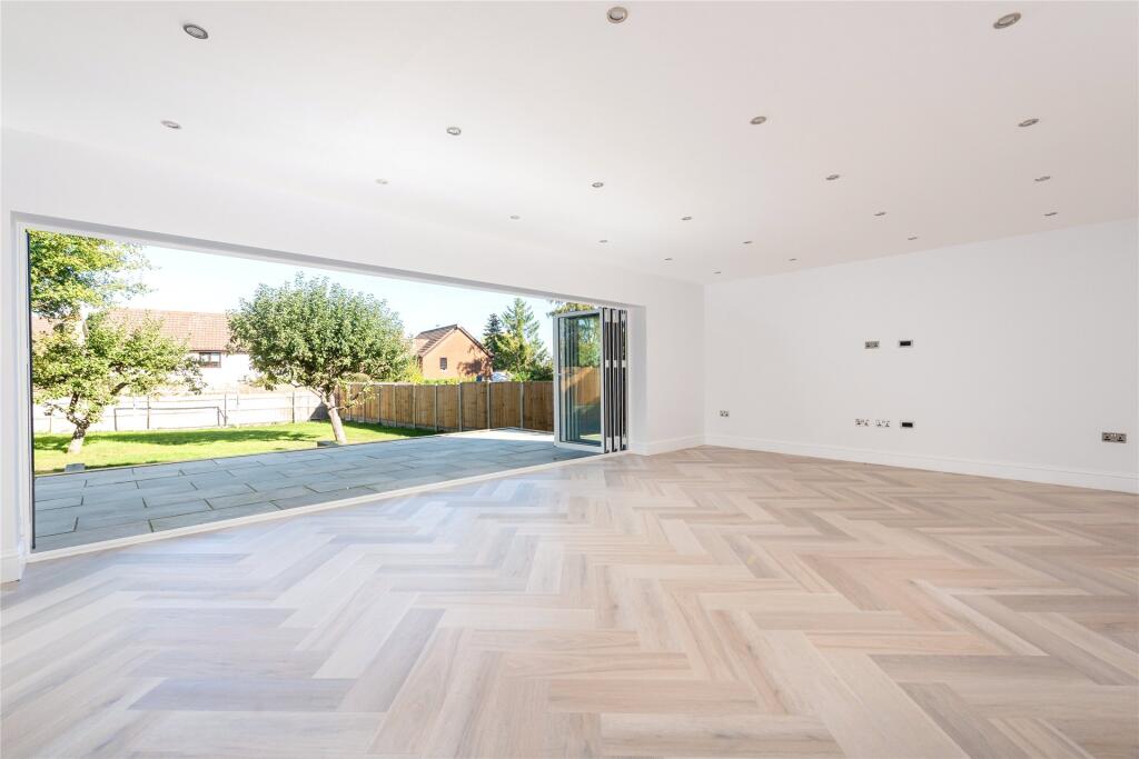 House in North Hertfordshire, Lordship Estate, Jackmans Estate - View 4