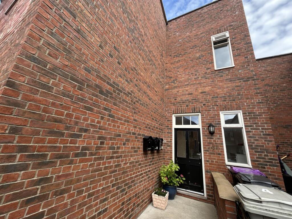 Main image of property: Queen Street Mews, Louth