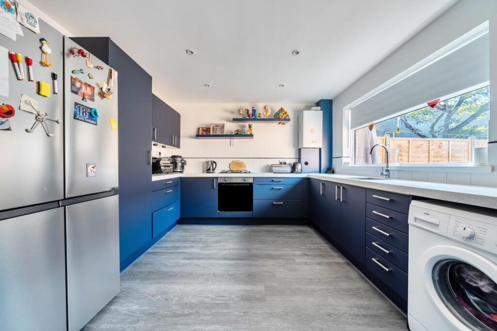 House in Portsmouth - View 4