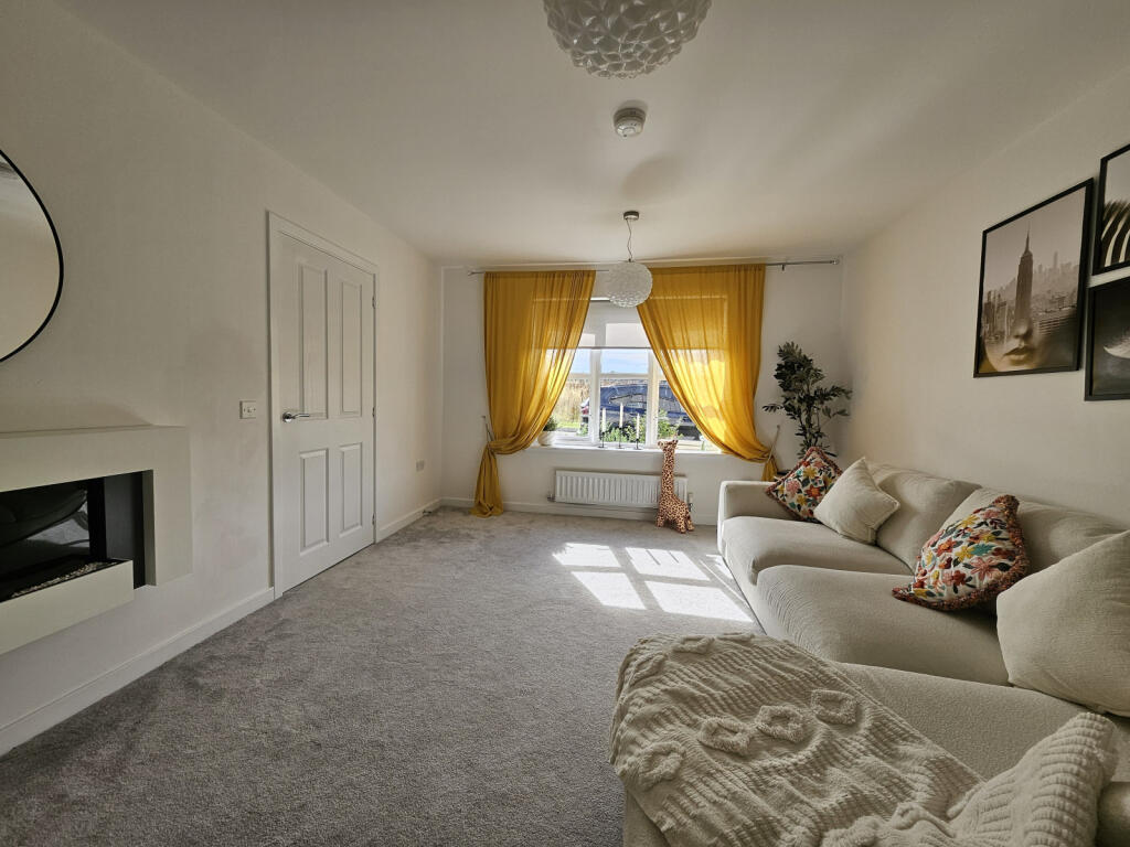 House in Perth - View 4