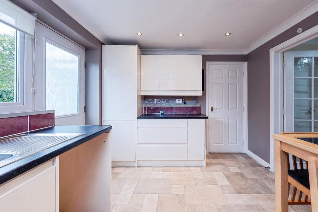 House in Calvert Green - View 4