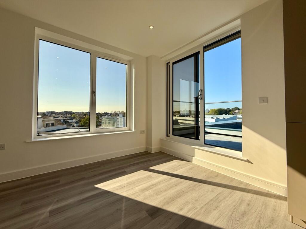 Apartment in Poole, Parkstone - View 4