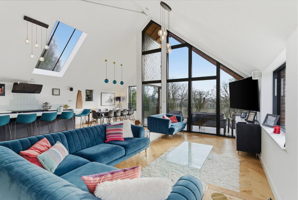 House in Uttlesford, Saffron Walden - View 3