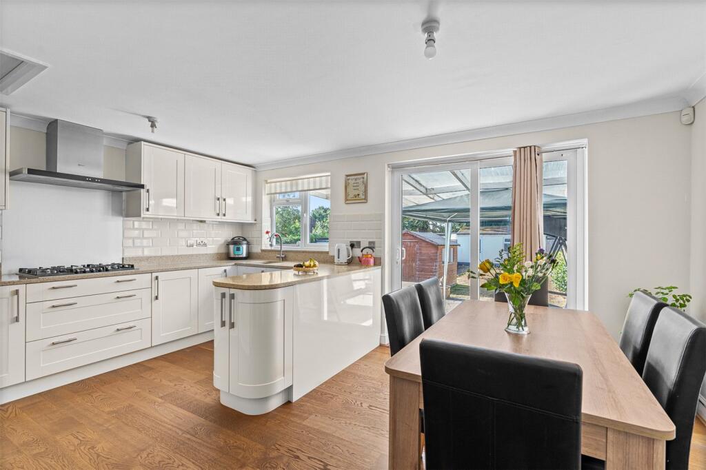 House in Watford - View 4