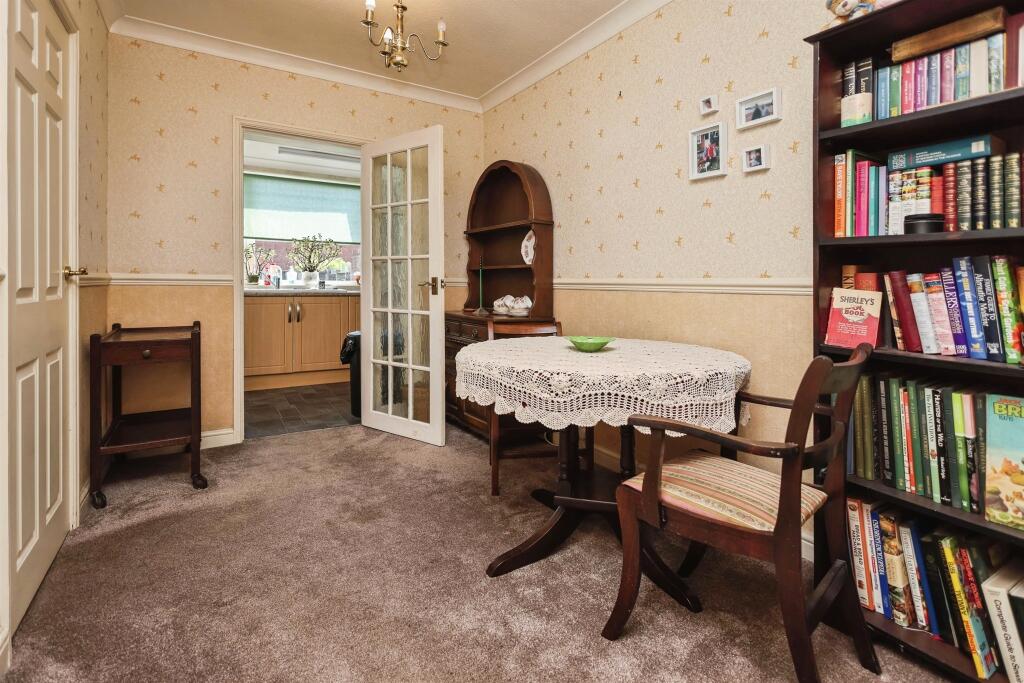 House in Dudley, West Midlands - View 4
