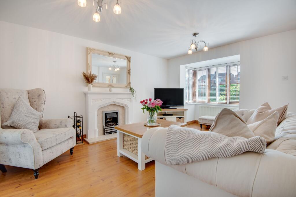 16, Claughton Court, Kidderminster, DY11 photo 2