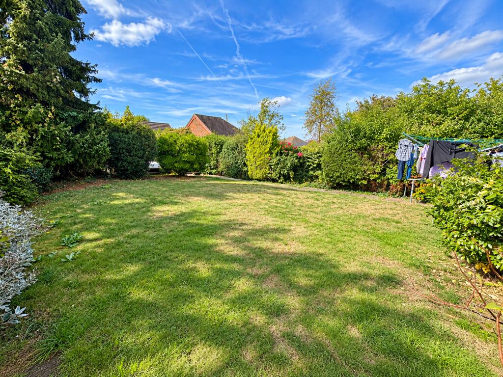 House in Basildon, Essex - View 4