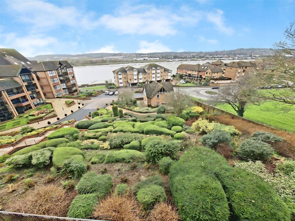 Sealand Court, Esplanade, Rochester photo 2