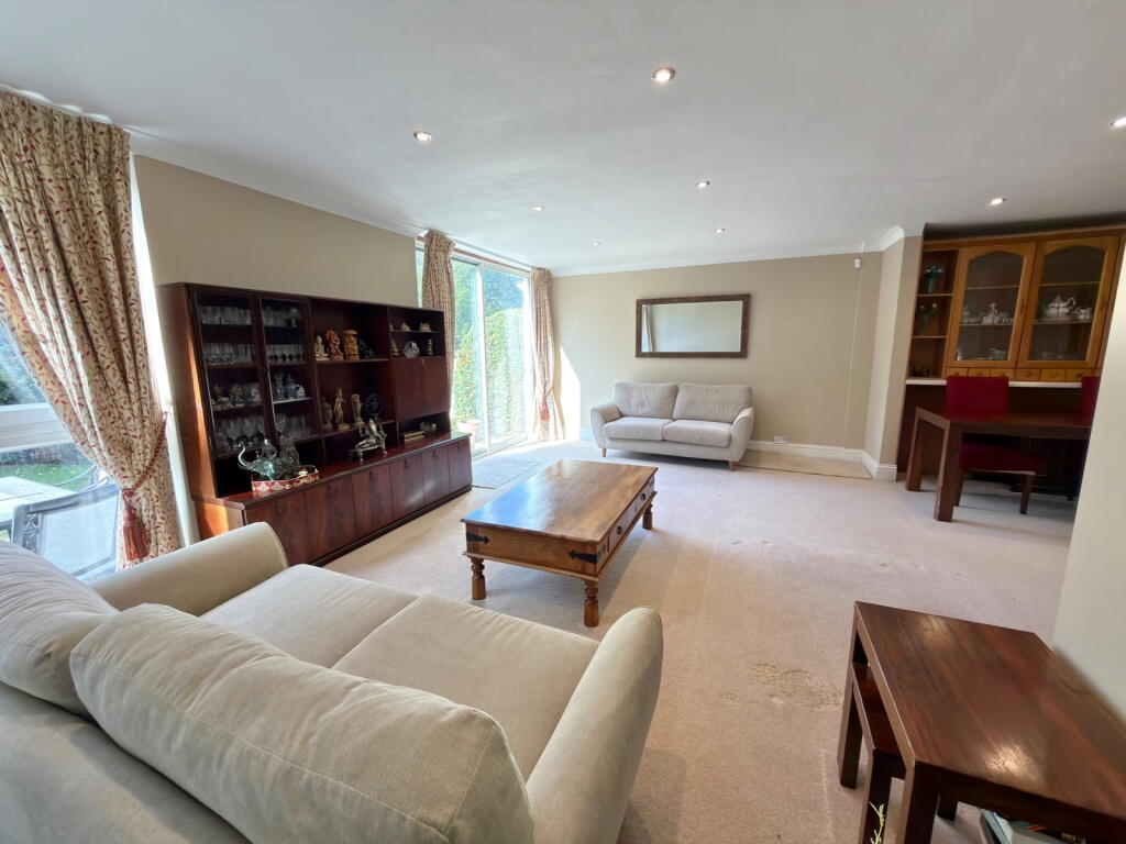 House in Harrow - View 4
