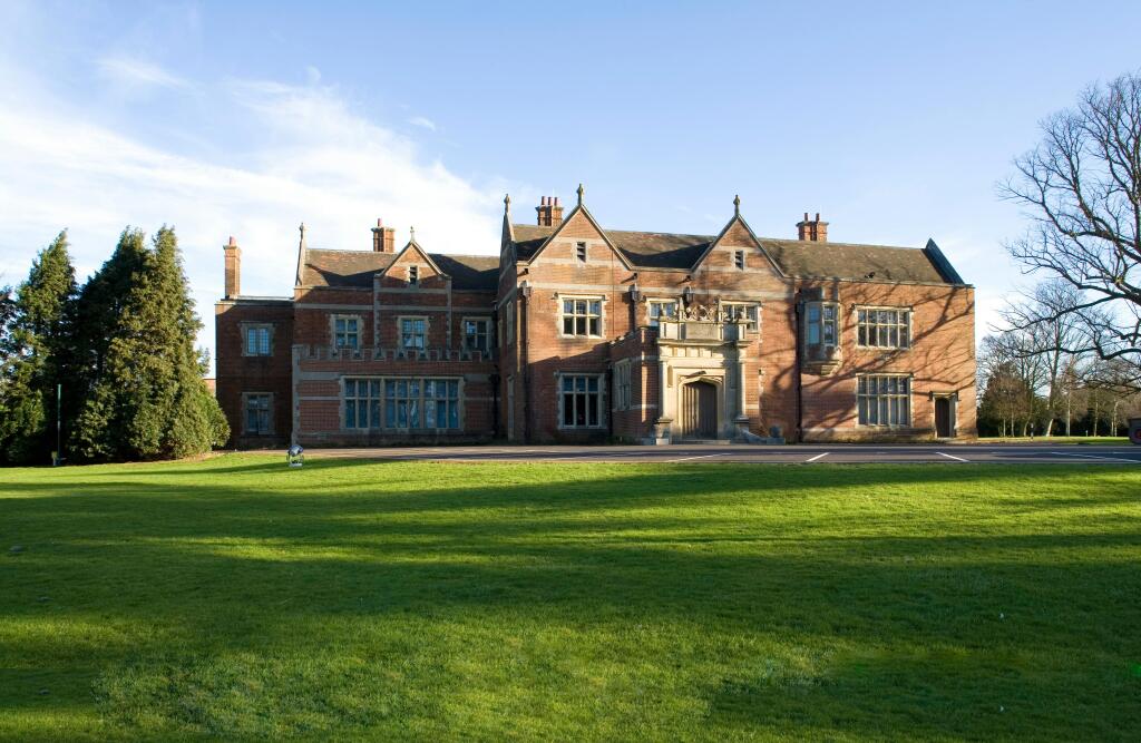 CRP_MansionHouse_Brochure_Images_Exterior4.jpg