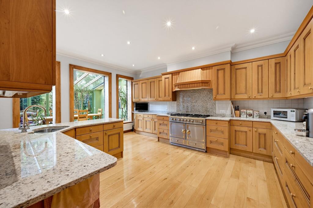 House in London, South Hampstead - View 4