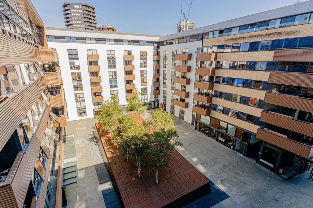 Apartment in London - View 5