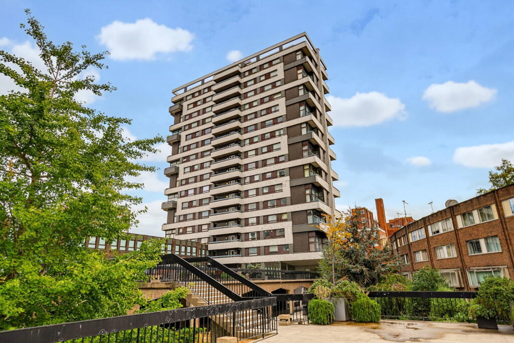 Apartment in London - View 2