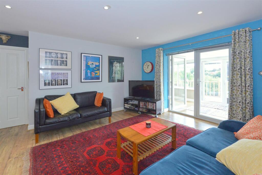 House in Shrewsbury, Spring Gardens, Ditherington - More