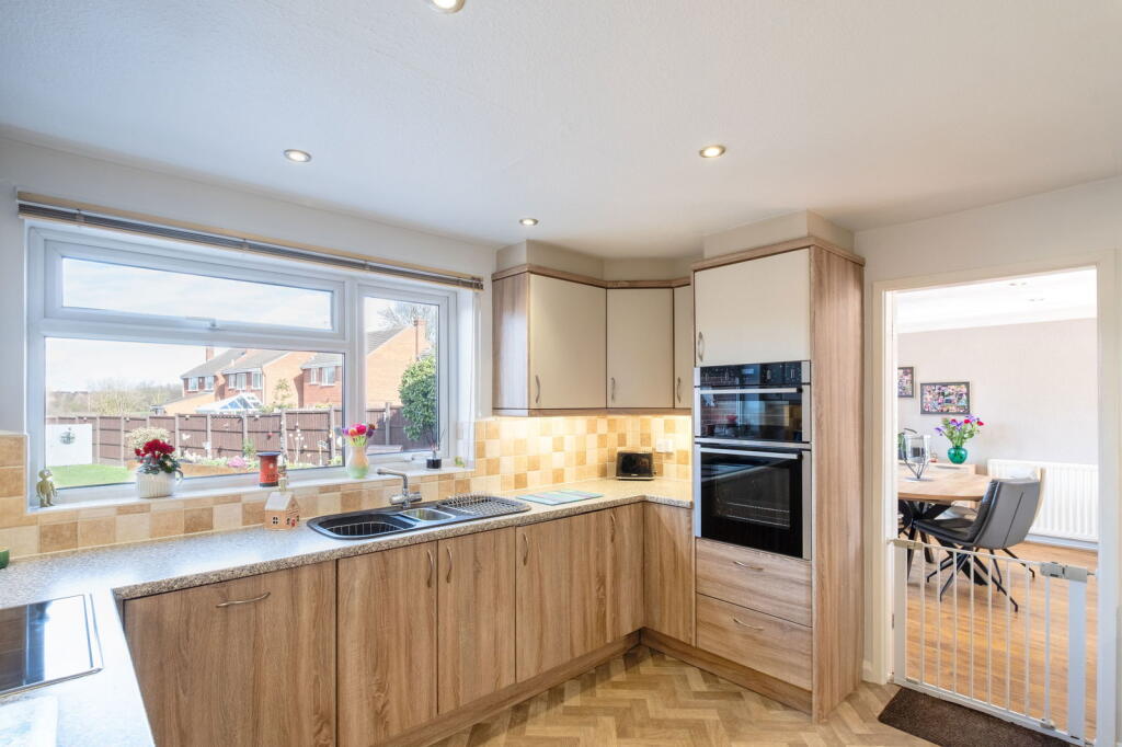 Southwell Close, East Leake photo 4